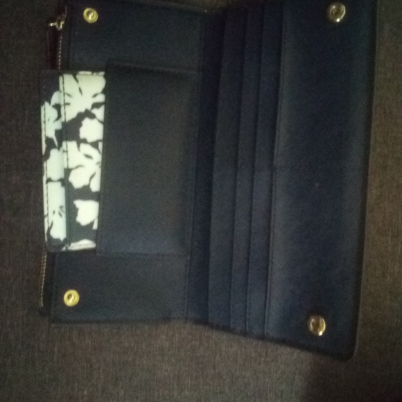 Michael Kors large wallet and card case holder - Picture 9 of 9